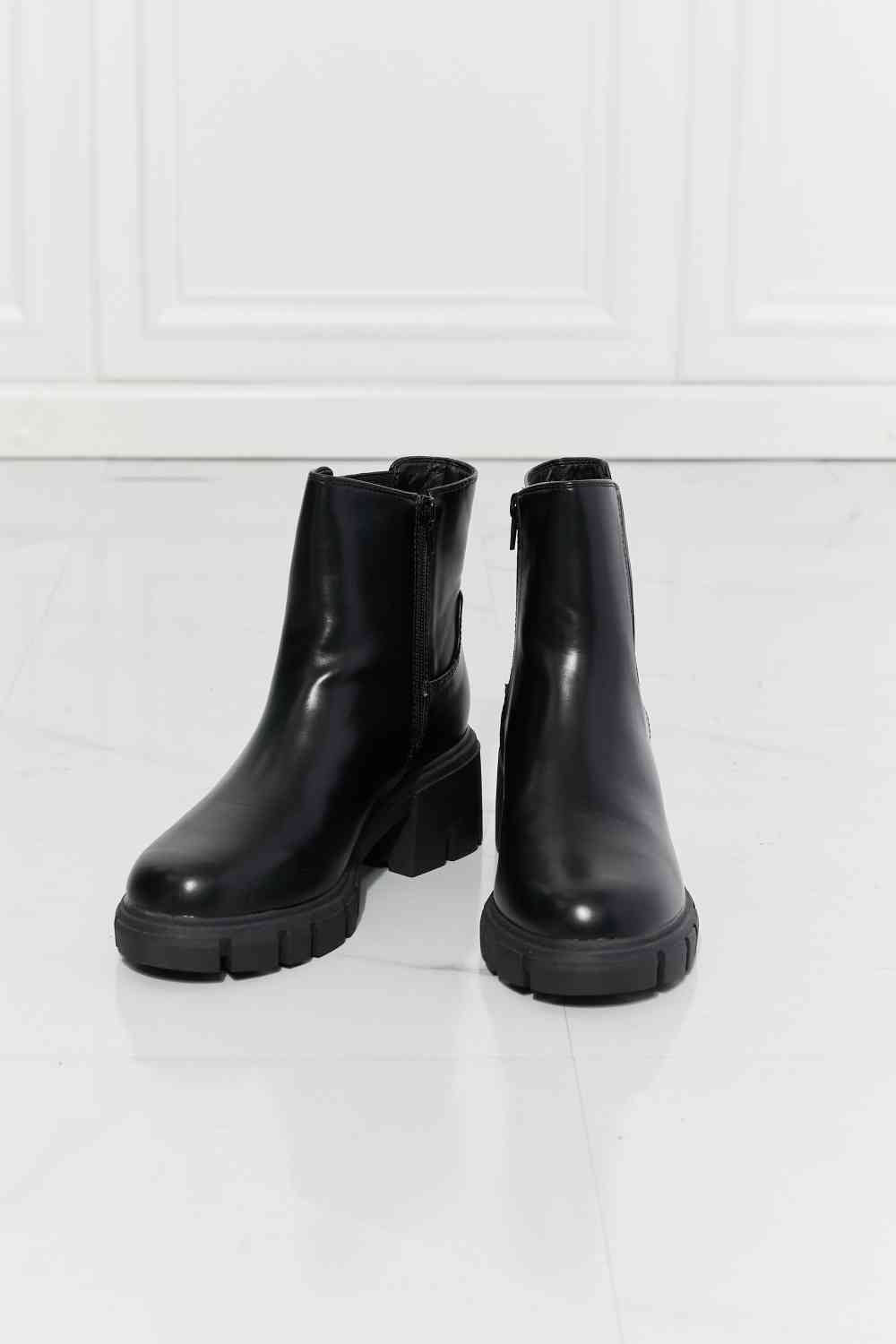 MM Shoes What It Takes Lug Sole Chelsea Boots