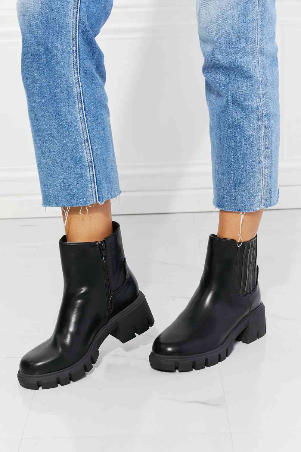 MM Shoes What It Takes Lug Sole Chelsea Boots